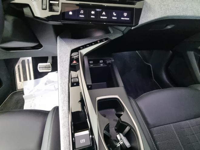 Car gallery image
