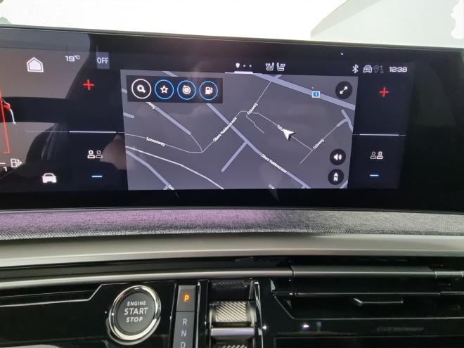 Car gallery image