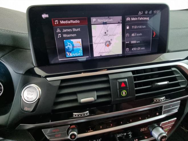 Car gallery image