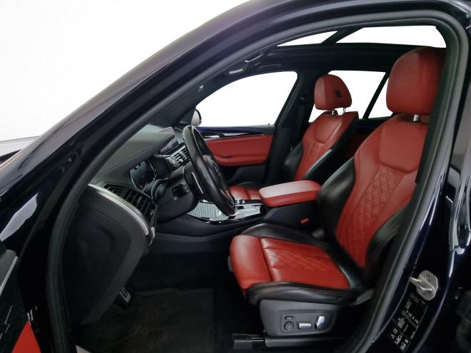 Car gallery image