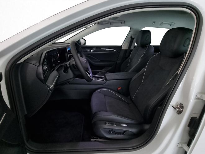 Car gallery image