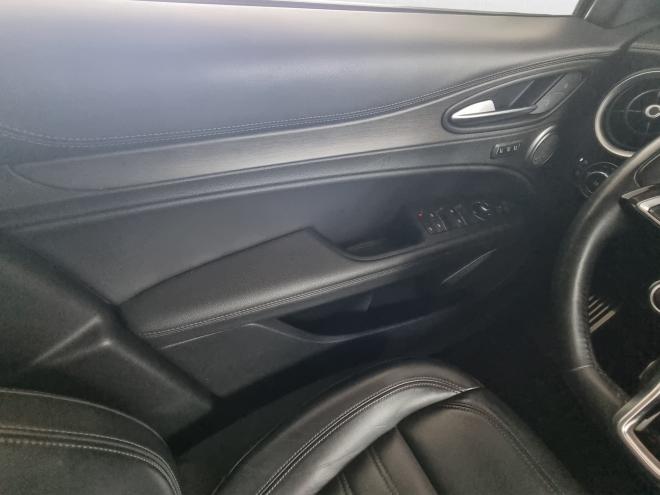 Car gallery image