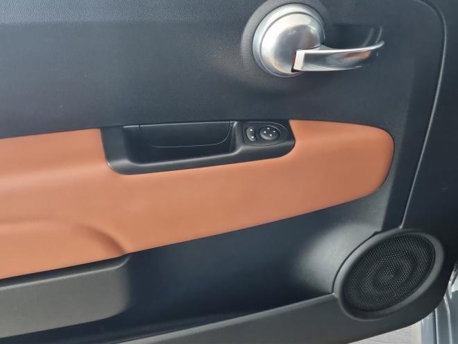 Car gallery image