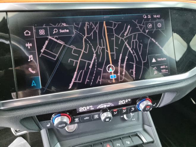 Car gallery image