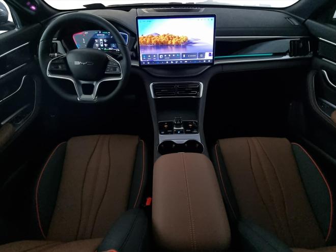 Car gallery image