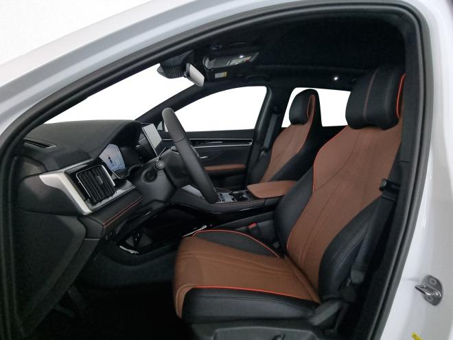 Car gallery image