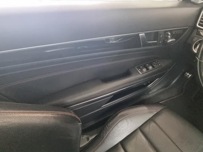 Car gallery image