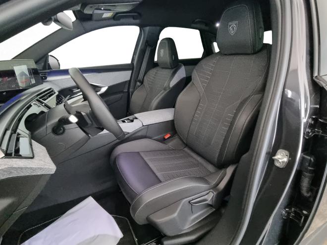 Car gallery image