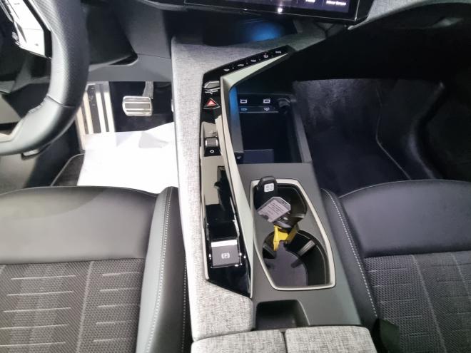 Car gallery image