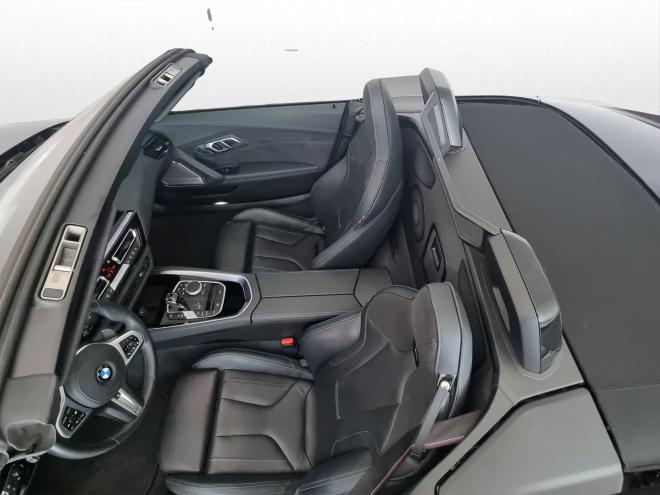 Car gallery image