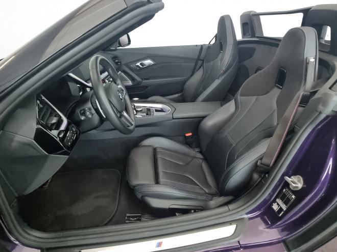 Car gallery image