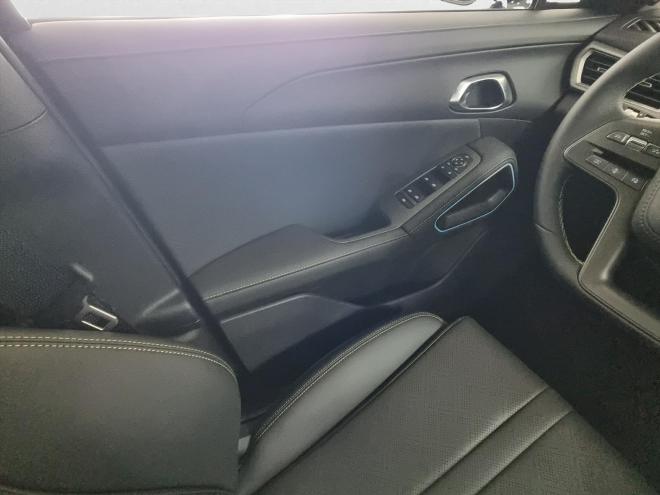 Car gallery image