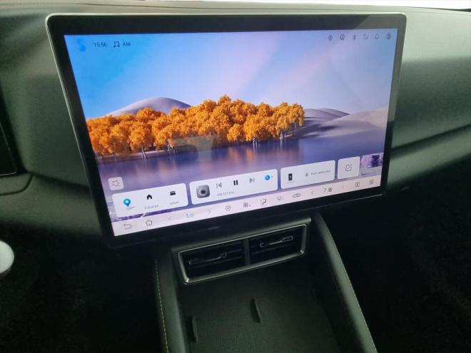 Car gallery image