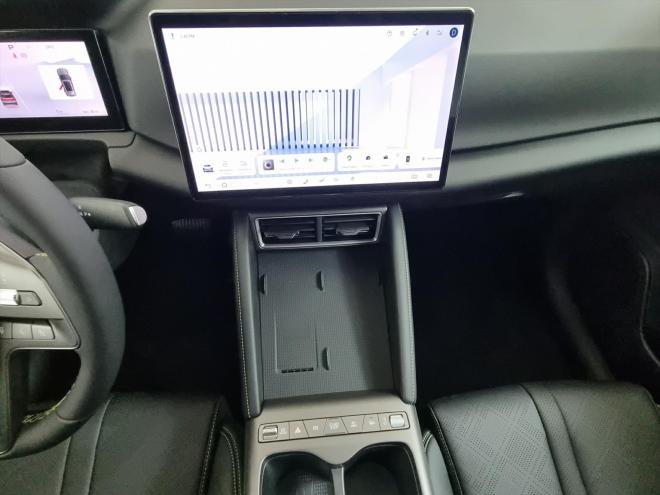 Car gallery image
