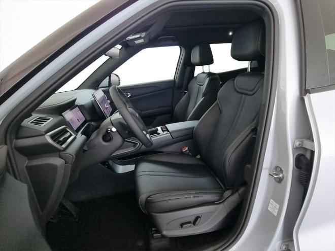 Car gallery image
