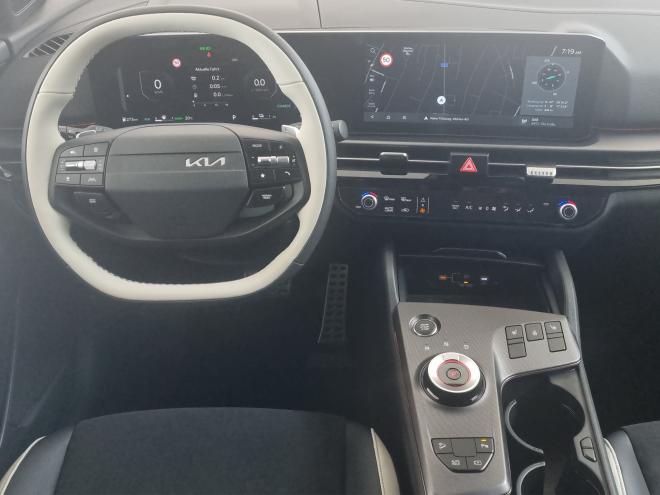 Car gallery image