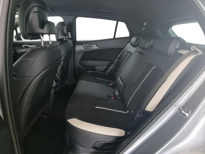 Car gallery image