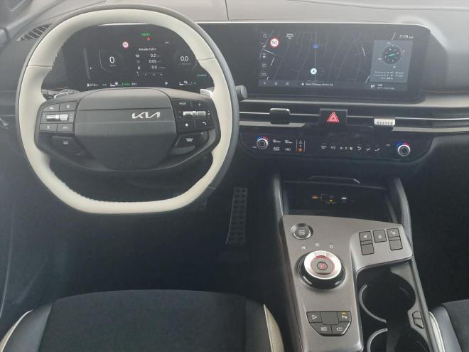Car gallery image