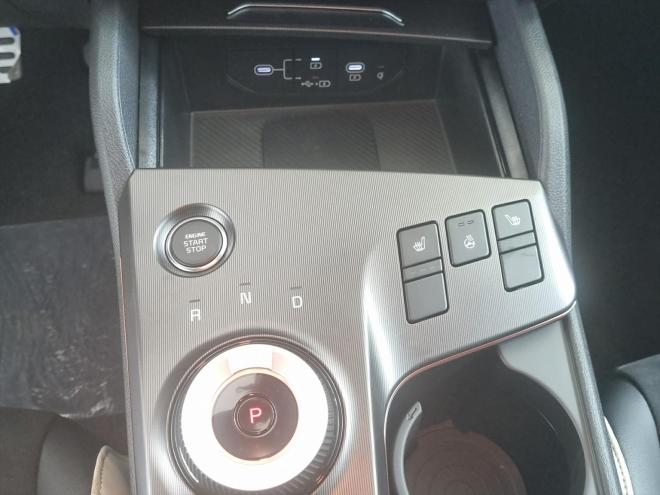 Car gallery image