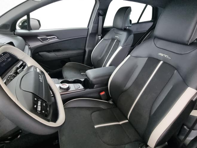 Car gallery image