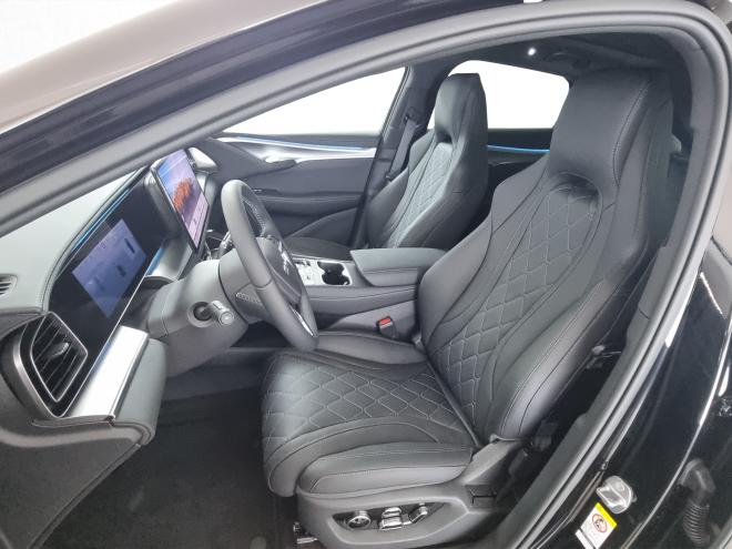 Car gallery image