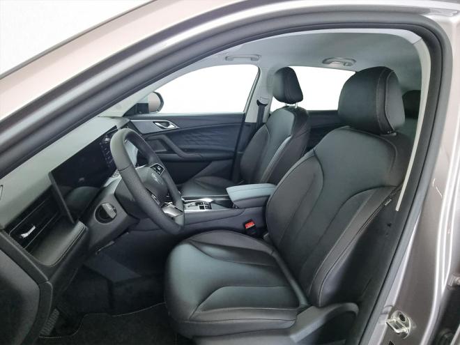 Car gallery image