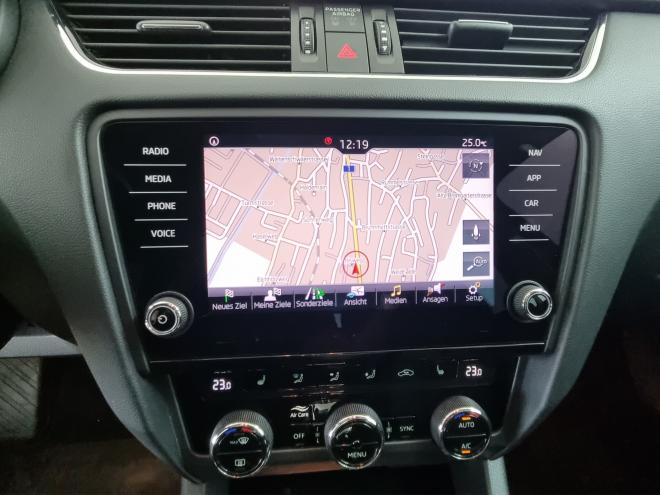 Car gallery image