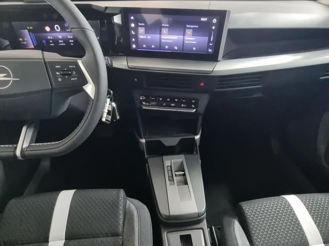 Car gallery image
