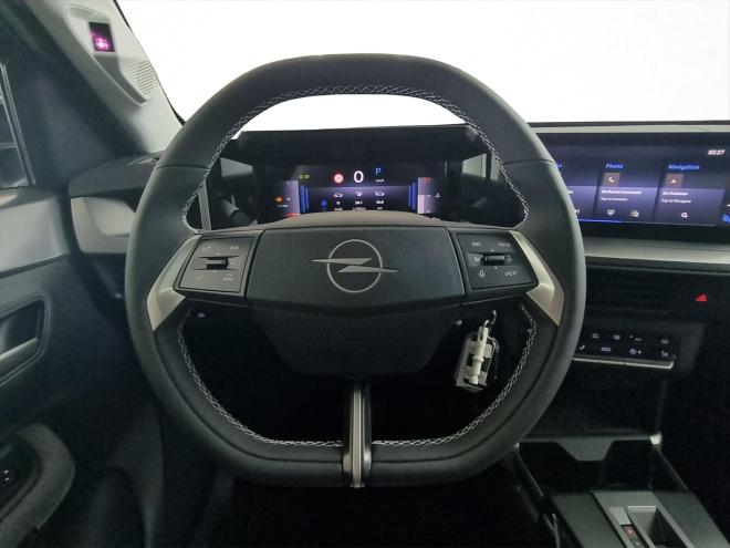 Car gallery image