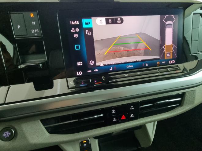 Car gallery image