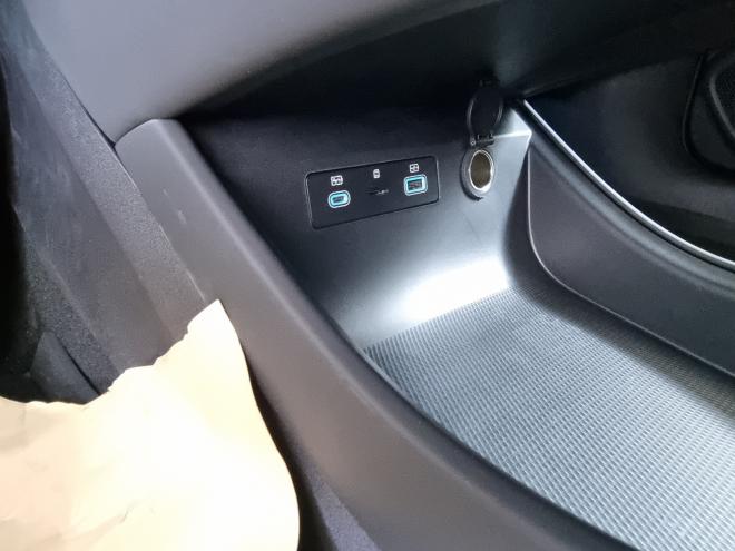 Car gallery image