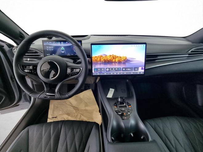 Car gallery image