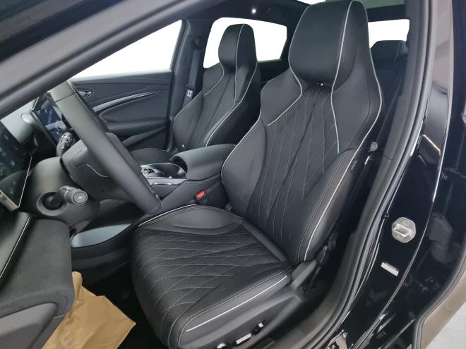 Car gallery image