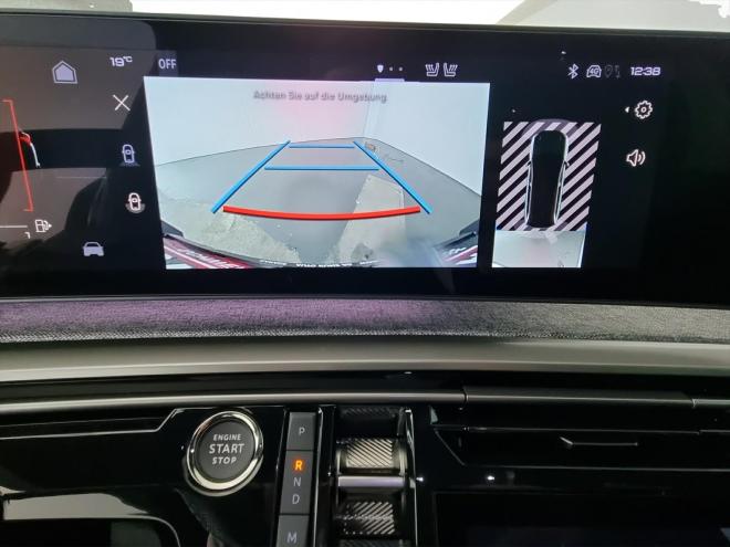 Car gallery image