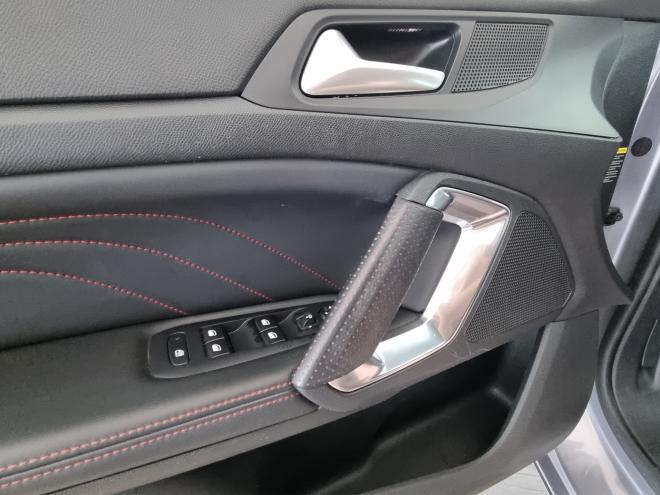 Car gallery image