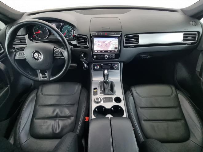 Car gallery image