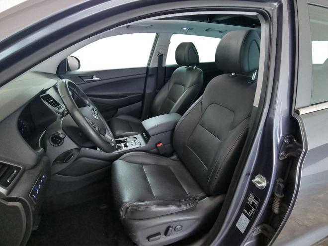 Car gallery image