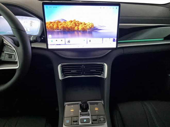 Car gallery image
