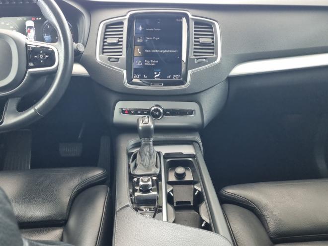 Car gallery image