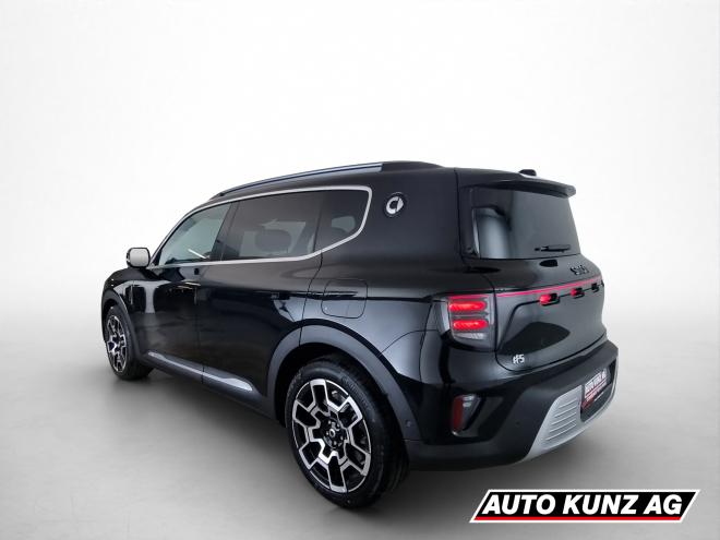 Car gallery image