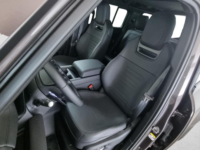 Car gallery image