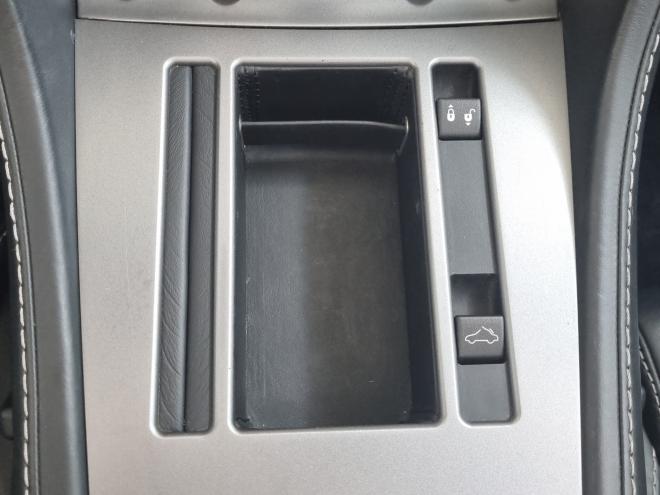 Car gallery image