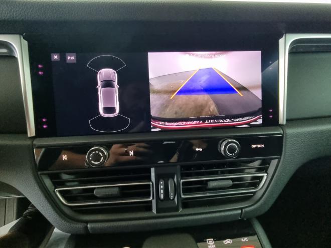 Car gallery image
