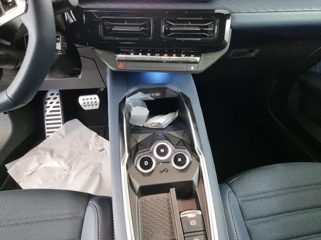 Car gallery image