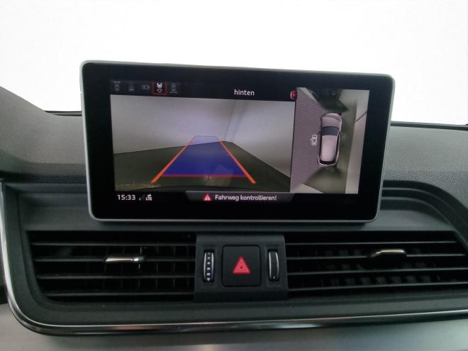 Car gallery image