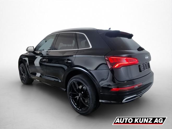 Car gallery image