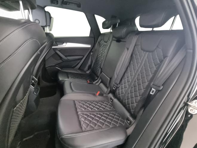 Car gallery image