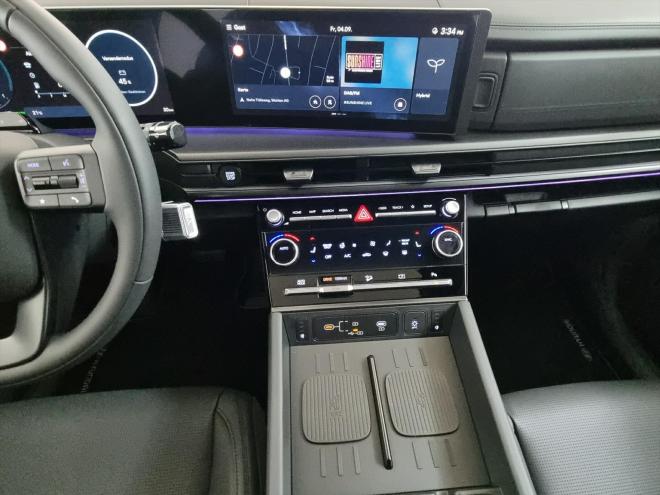 Car gallery image