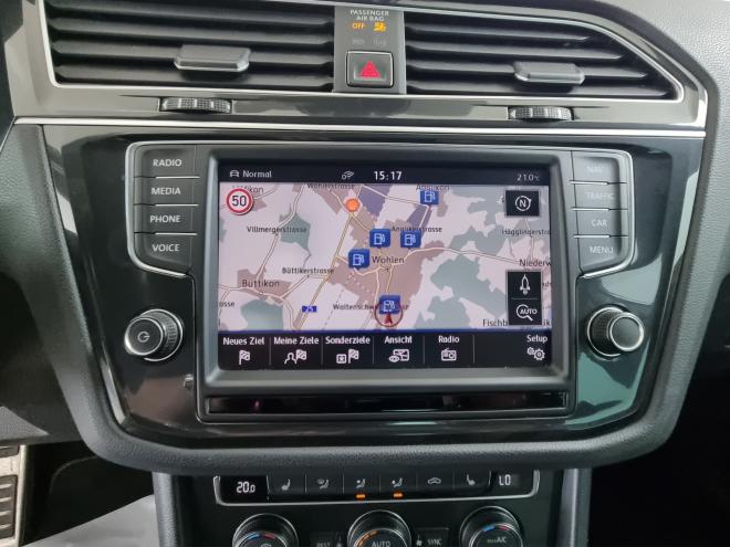 Car gallery image