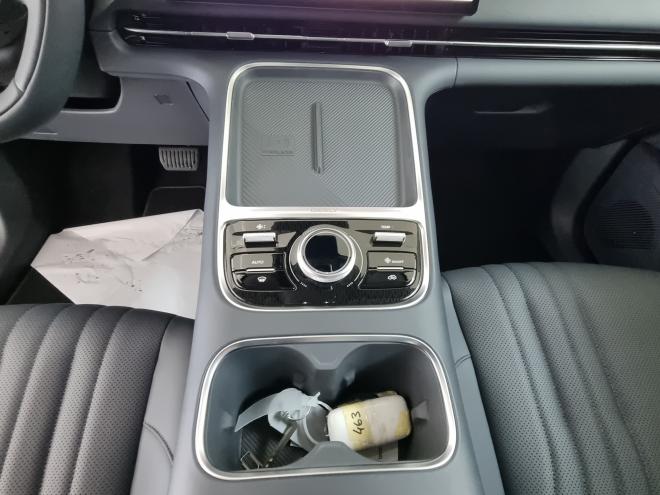 Car gallery image